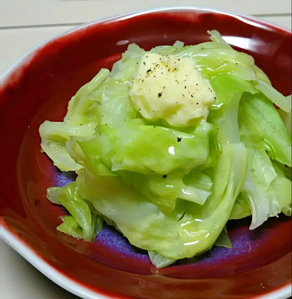 春キャベツの蒸し煮 小岩井マーガリンで🎵|あらいぐまのしっぽさん