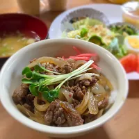 Snapdishの料理写真:サラメシ♡スタミナ丼|Mari Kambeさん