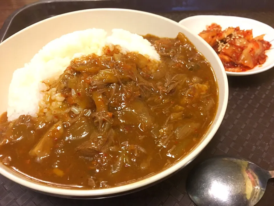 福神漬けの代わりにキムチ付き（笑）
薬膳ヤギカレー絶品だぜー♪|まる丸 kichenさん