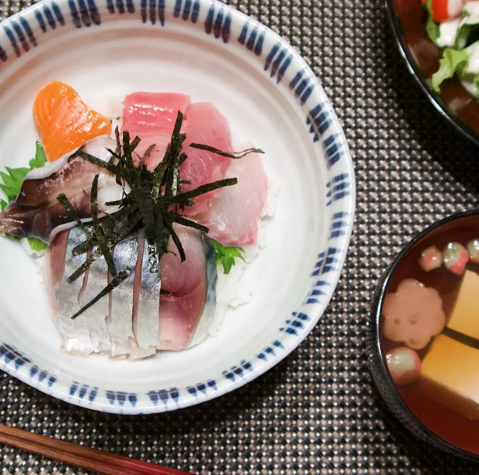 Snapdishの料理写真:海鮮丼|麻紀子さん