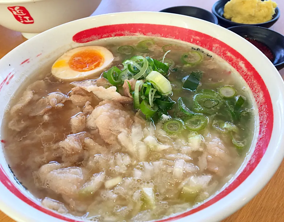 昼ごはん〜ʕʘ‿ʘʔかな？  豚そば🐷   おろし生姜 ラー油 オス|ぽんたさん