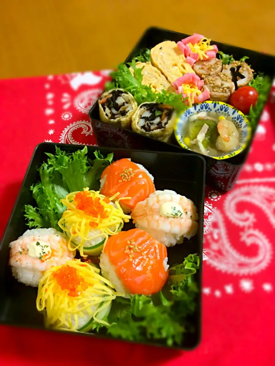 息子君弁当🎶ひな祭りバージョン🌸
手毬ずし
ひじきロール
厚焼き玉子(ネギしらす)
竹輪の肉巻き
お花ハム
芽キャベツのとろりん煮|BooBooさん