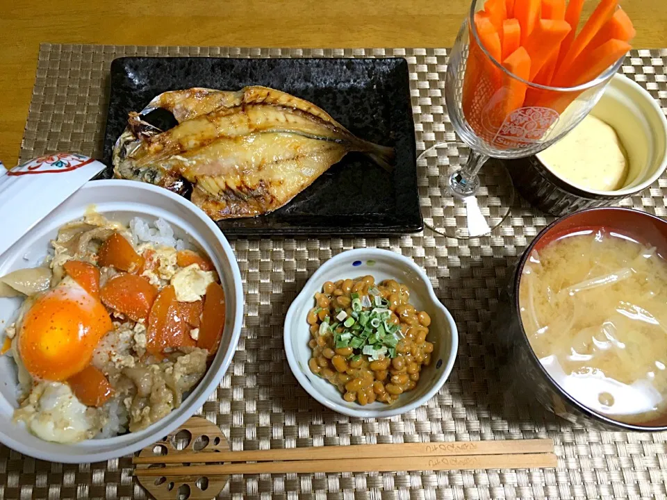 Snapdishの料理写真:#豚丼#アジの開き#スティックサラダ#納豆#お味噌汁|yuriさん