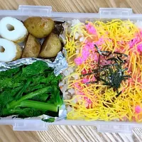 Snapdishの料理写真:春のひな祭り寿司弁当|まろぬこさん