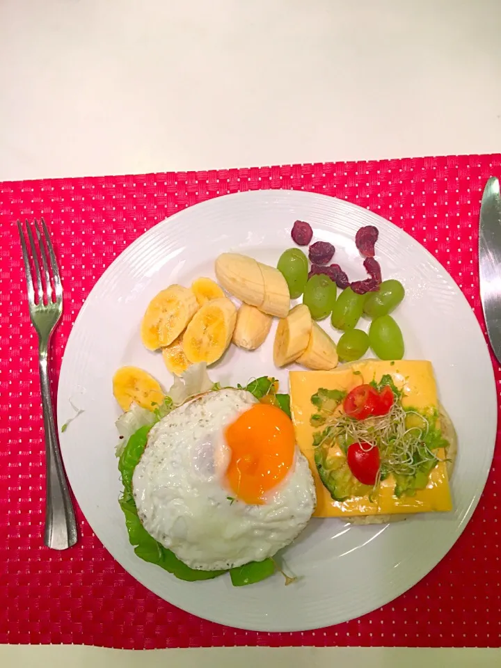 Snapdishの料理写真:Brekkie for an early sunrise chasing day|sarahさん