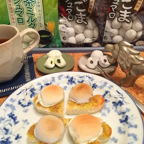 「抹茶ミルクマシュマロ」を使ってみたSnapdishの料理・レシピ写真:黒ごまマシュマロ&抹茶ミルクマシュマロで、ちょっと楽しい おやつ💕