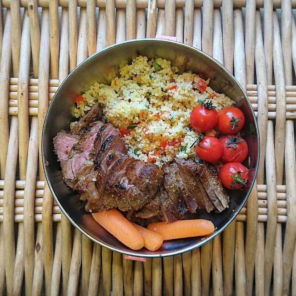 Sous vide Lamb Tenderloin + Roast Cherry Tomato + CousCous salad|suki chan duarteさん