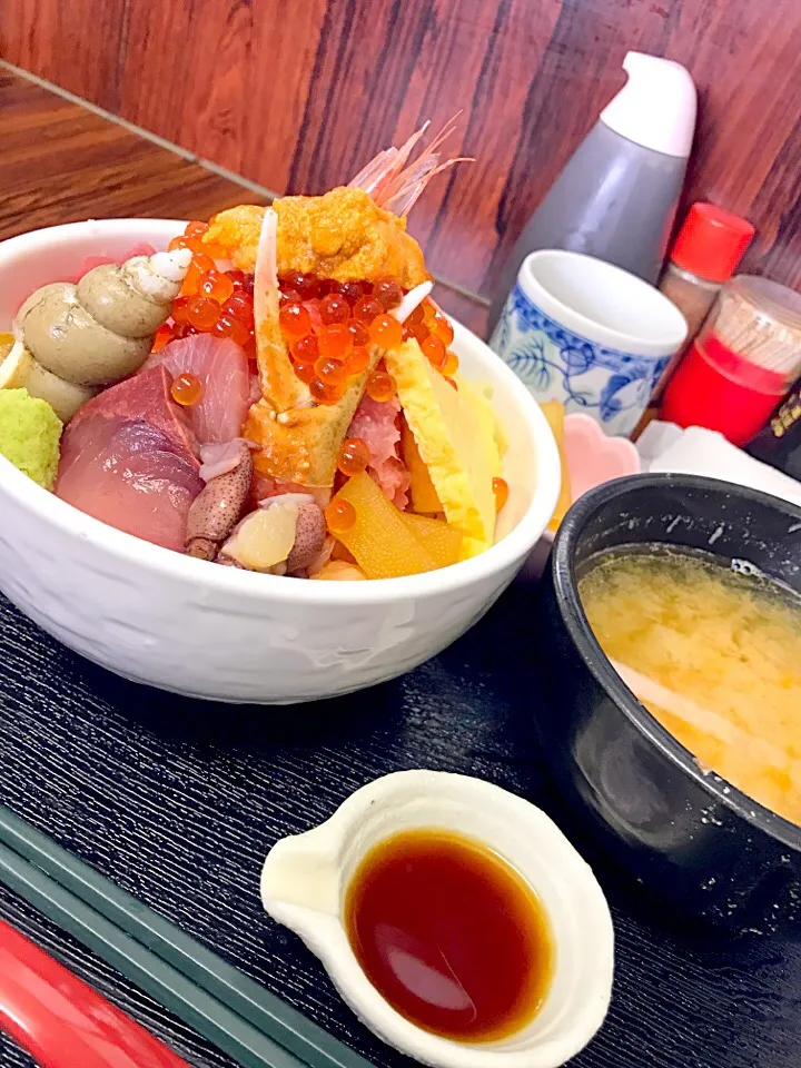 Snapdishの料理写真:海鮮丼 足立市場|hiroさん