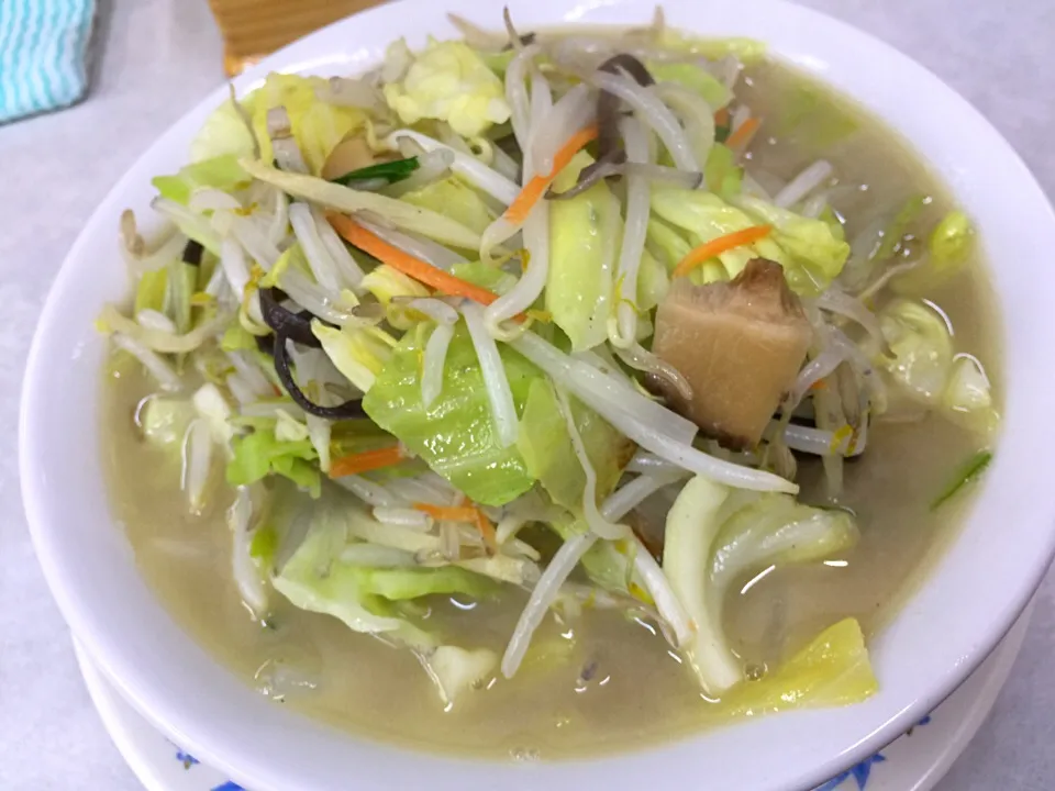 Snapdishの料理写真:野菜たっぷりタンメン|T. Wonderさん