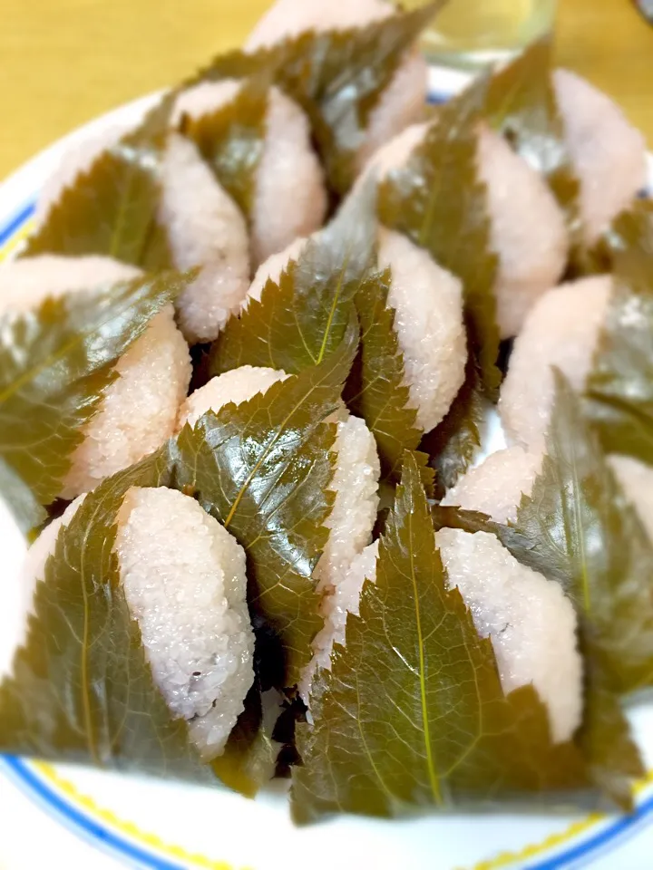 餃子は包むの手伝っただけだけど、道明寺は私が。おじいちゃんも食べてくれました〜|うきさん