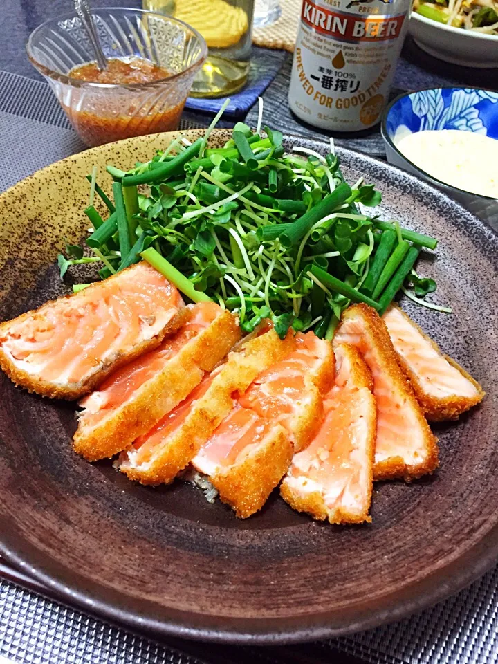 サーモンのレアカツ  おろしポン酢と柚子胡椒タルタルで|ほっけまんさん