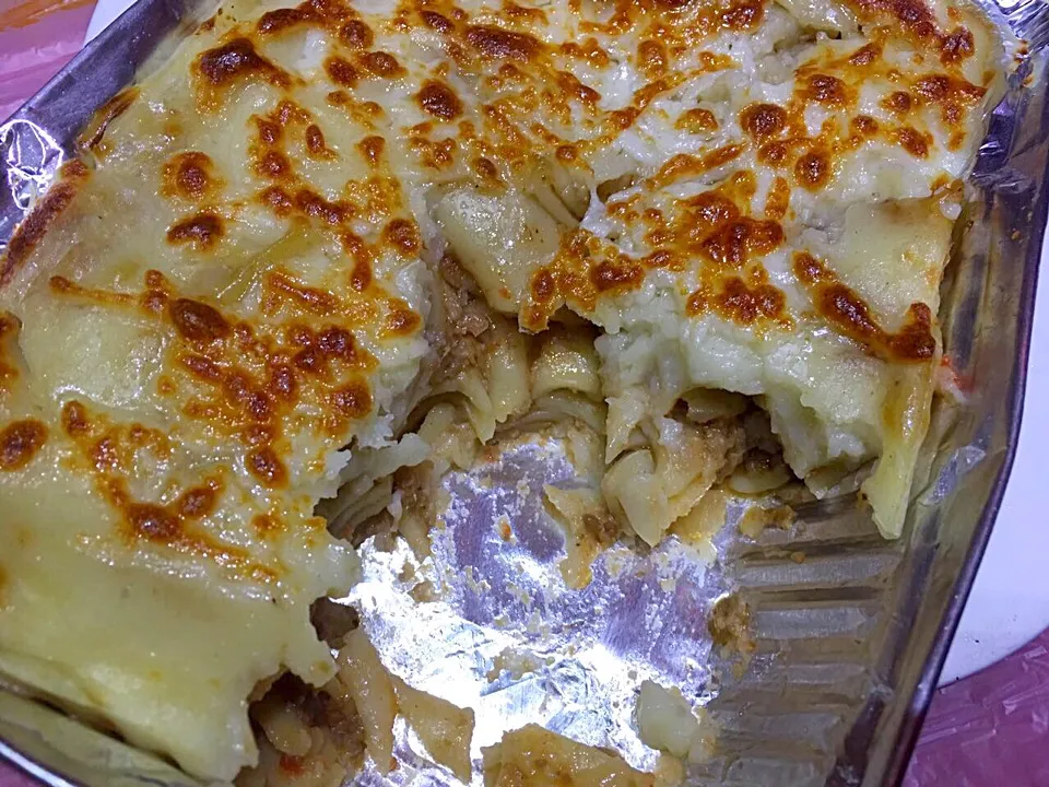 Snapdishの料理写真:Bechamel macroni|Fatima Sameena Sharifさん