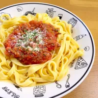 Snapdishの料理写真:ミートソースパスタ|ゆみさんさん