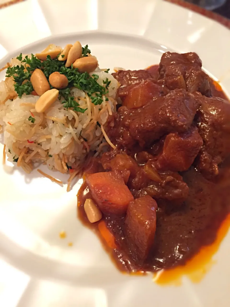 Rice with angel hair, parsley and peanuts with beef casserole with chocolate sauce🇻🇪🌾🍫|aястасияさん