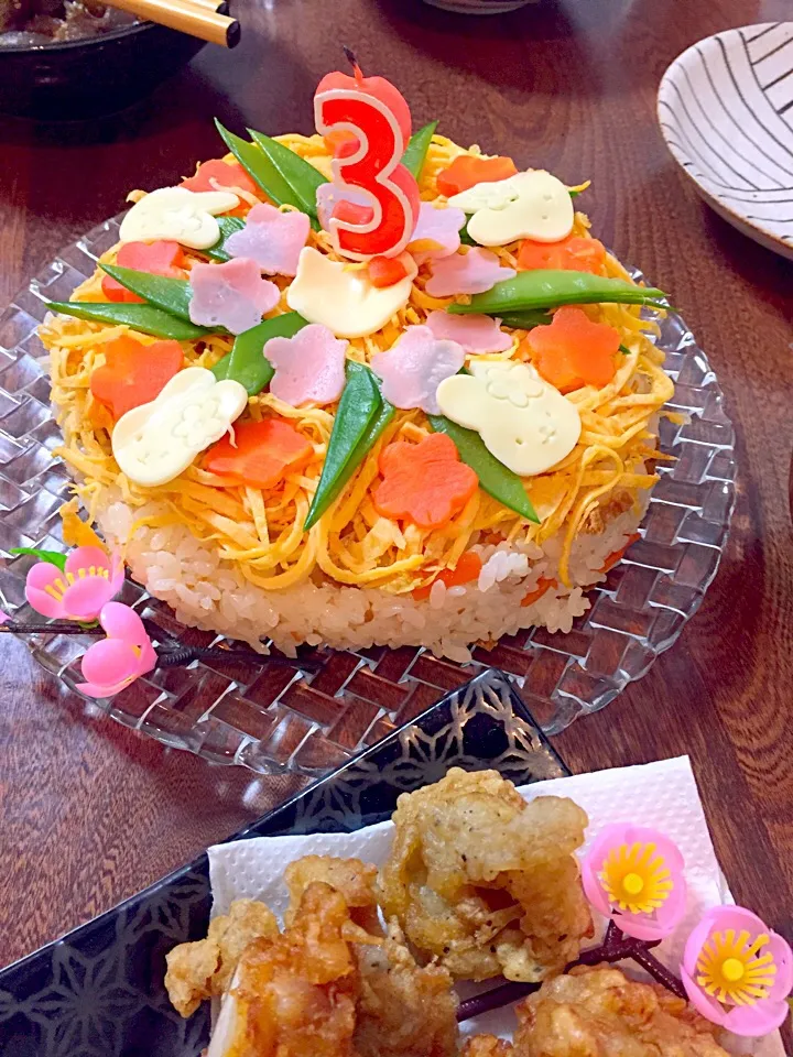 Snapdishの料理写真:ひな祭りちらし寿司ケーキ🎎🍰|kaoさん