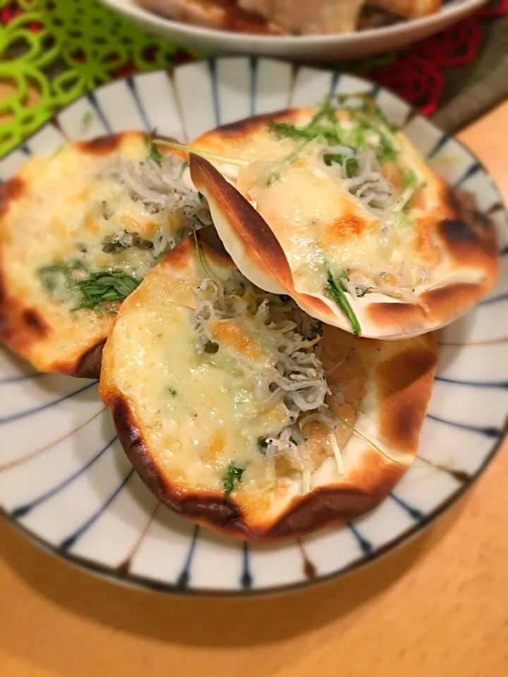 水菜としらすの餃子ピザ|アリエッティさん