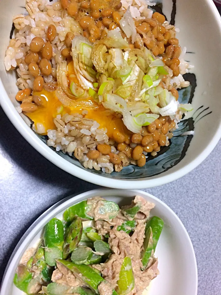 黄身納豆ごはん、ツナアスパラ和え|gekoさん