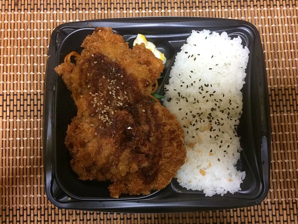 ひれかつ弁当|ばーさんさん