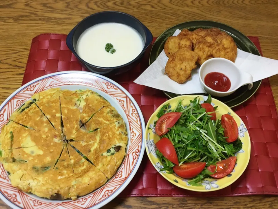 カリフラワーのポタージュ・チキンナゲット・水菜のサラダ・オープンオムレツ|美也子さん