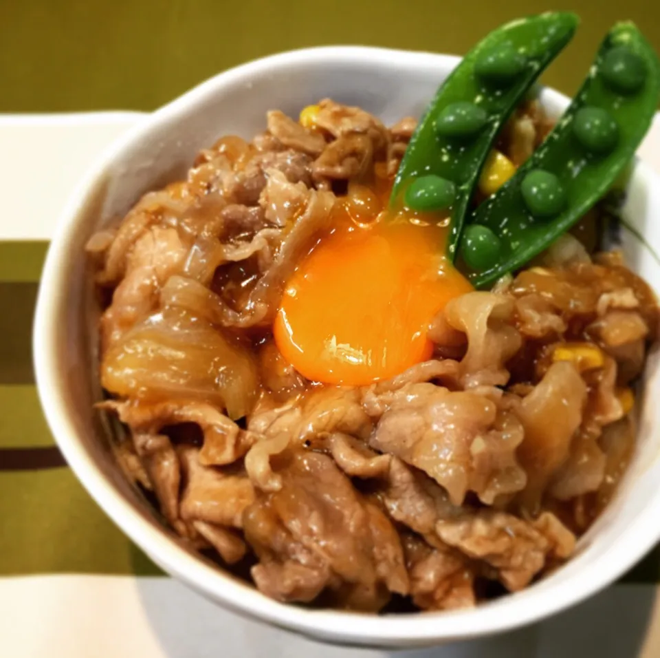 3/6 週のはじめのガッツリ男飯！
スタミナ豚丼😋

#男飯 #男の料理 #家飯 #スタミナ豚丼 #ガッツリ系|うっちーさん