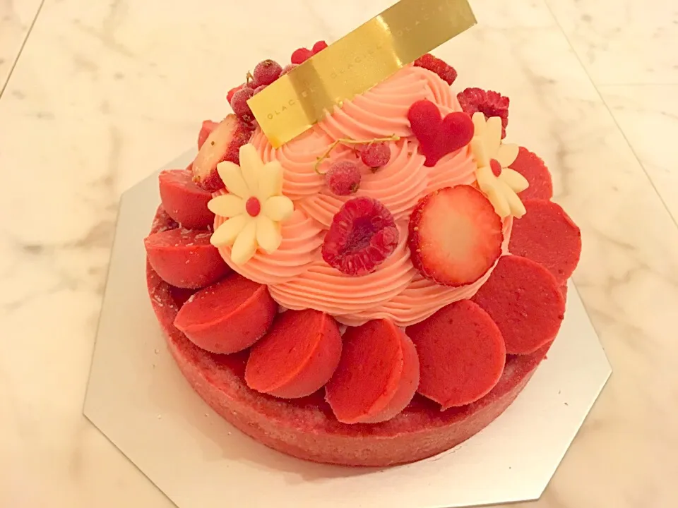 アイスケーキ🎂🍓🌼|Jessy♡さん