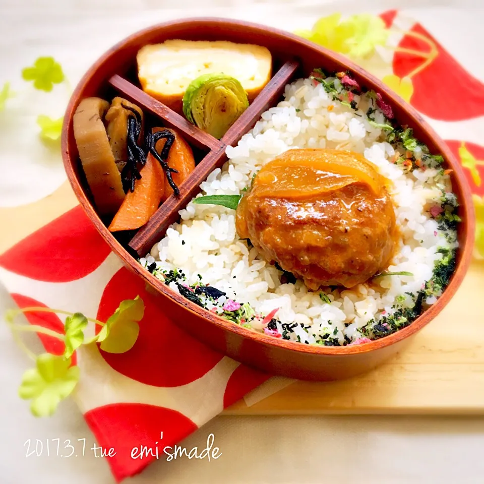 トマト味噌ソースのハンバーグ弁当|えみぃさん