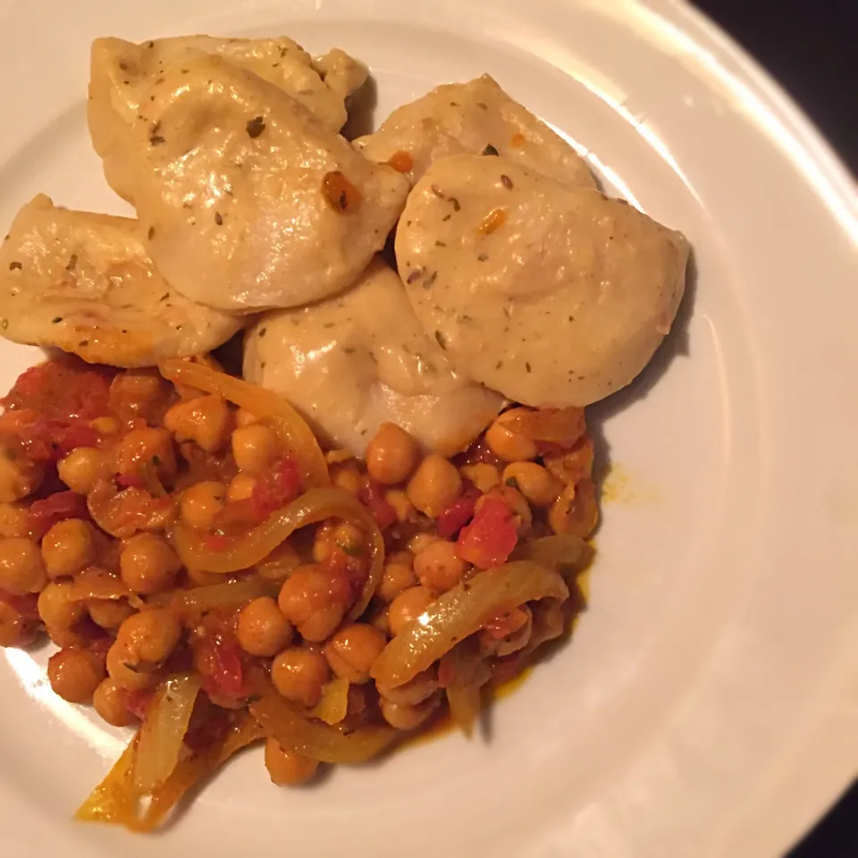 Potato Perogies in a hummus Sauce with Curry Chickpeas|T.E.Dennisさん