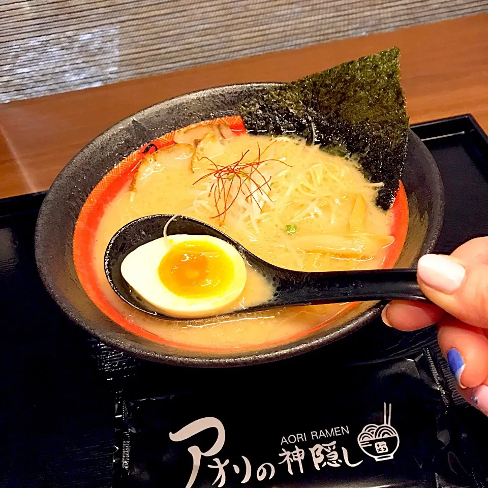 アオリの神隠しのラーメン🍜😋|ジヨ美さん