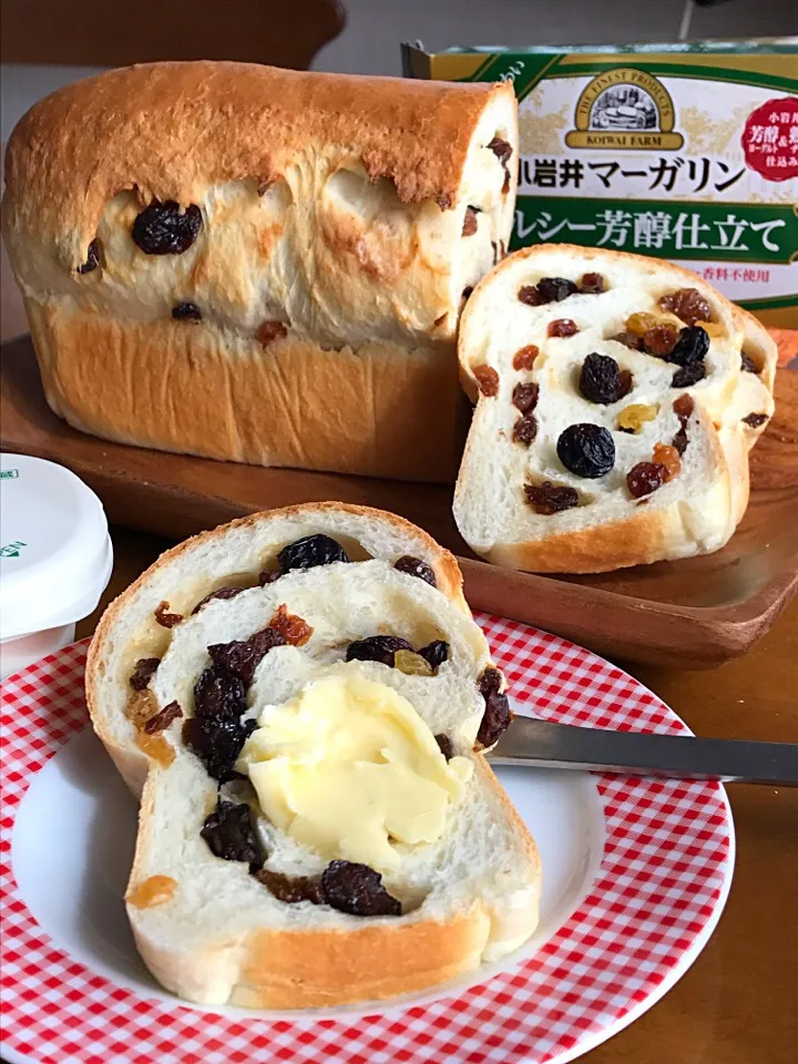 nononkoさんの料理 湯だねで時短の山食でぶどうパン🍇✨|Miki (^_−)−☆さん