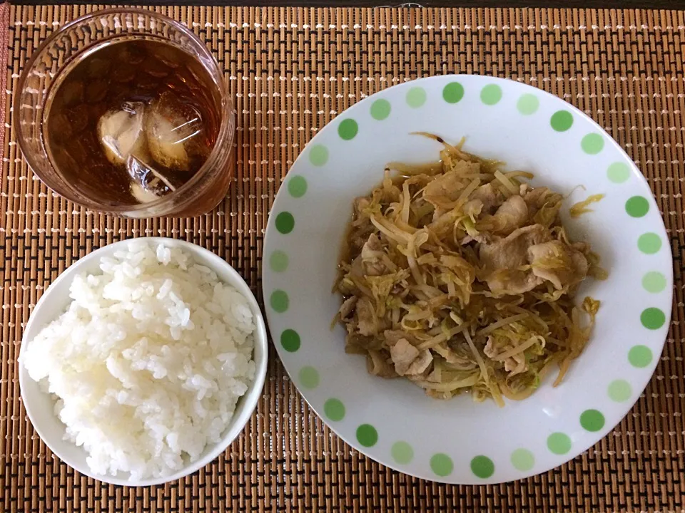 豚肉もやし炒めご飯|ばーさんさん