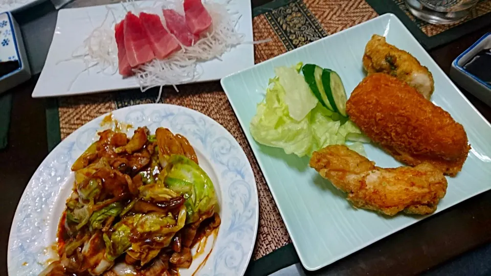 回鍋肉&鳥のから揚げとかにクリームコロッケ&マグロの刺身|まぐろさん