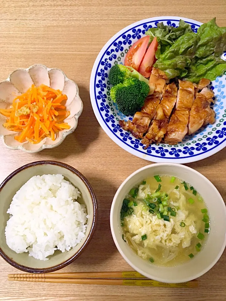 鶏モモの照り焼き
キャロットラペ🥕|yk328さん