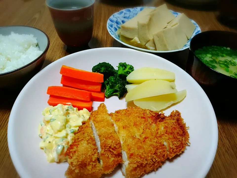 ・チキンカツ
・高野豆腐の炊きもの
・味噌汁|ようかんさん