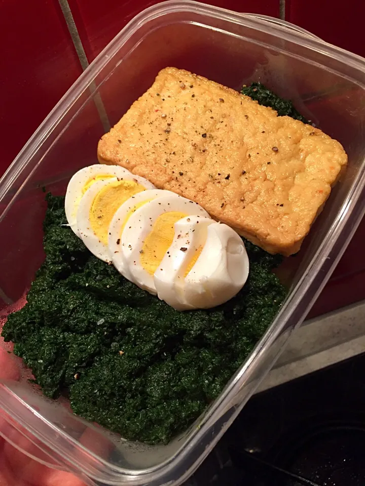 Uzené tofu se špenátkem. Krabičkový oběd. #tofu #spinach #lunch #boxlunch #box #egg|LucieFoodさん