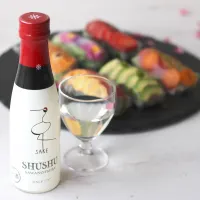 Snapdishの料理写真:3月6日発売！おしゃれなボトルデザインの日本酒「SHUSHU(ｼｭｼｭ)」