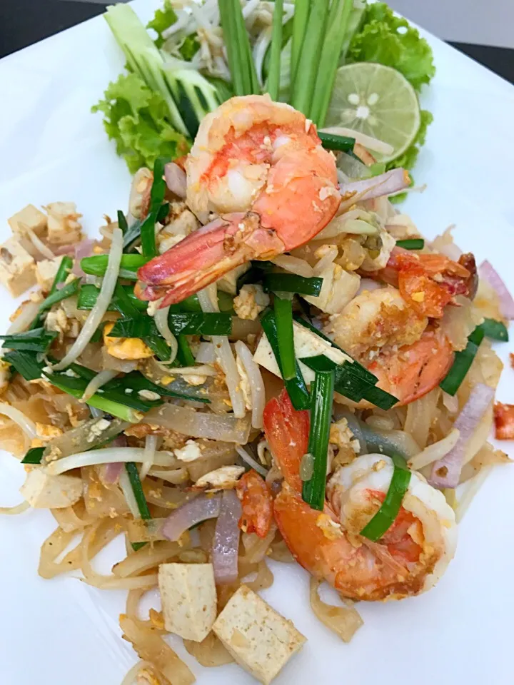 Pad thai with prawns|sgさん