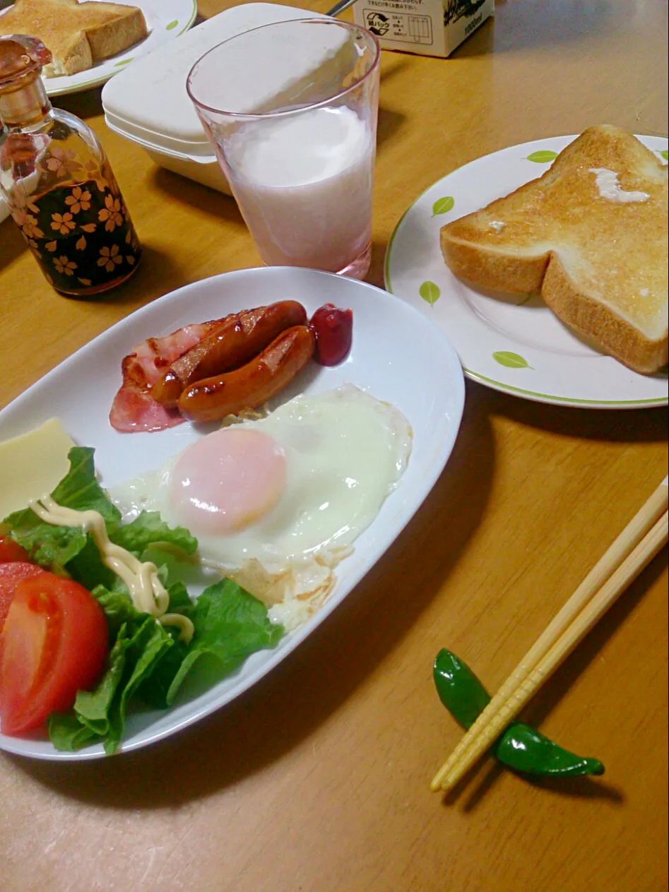 ファミレス風朝食♪|しまだ ちえこさん