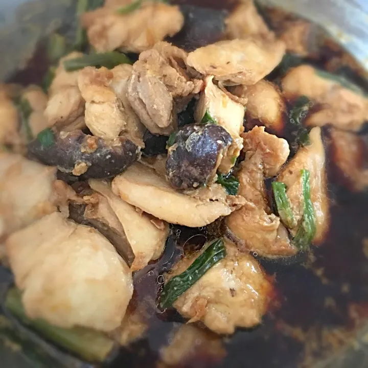 Steamed chicken with mushrooms|karen limさん