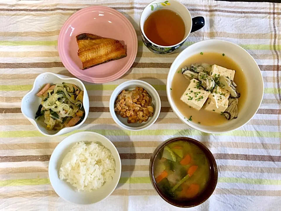 Snapdishの料理写真:牡蠣の豆腐煮のご飯|みよさん