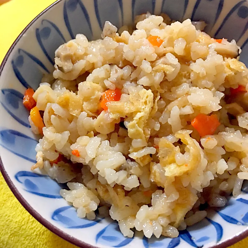 Snapdishの料理写真:Mixed Steamed Rice 「炊き込みご飯」|H3L1DAさん