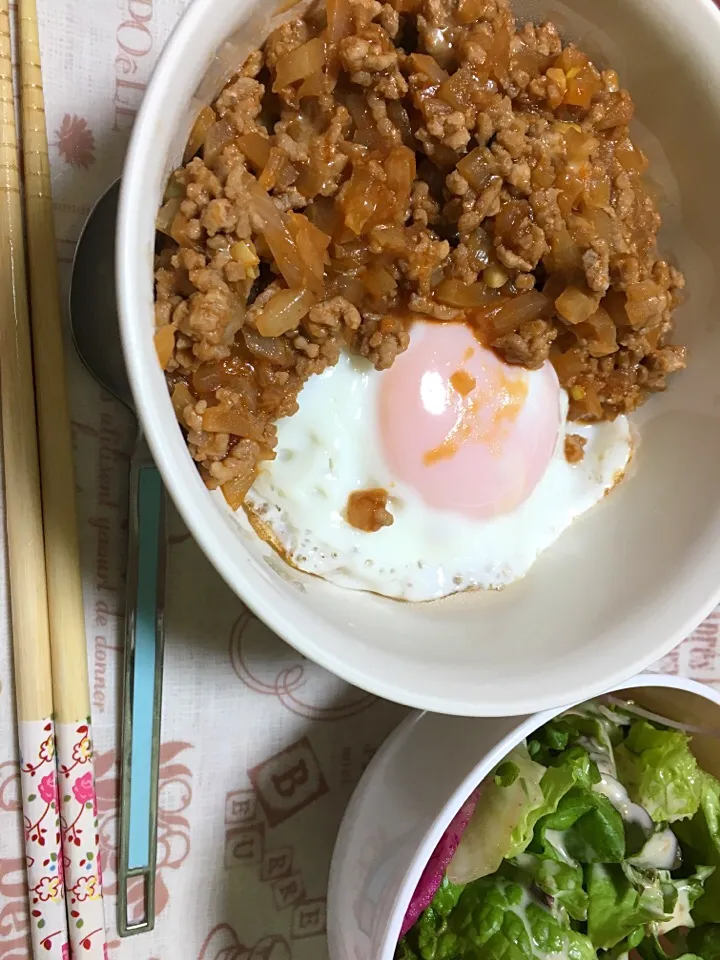 🌟かけるチーズハンバーグ丼|ゆりえさん