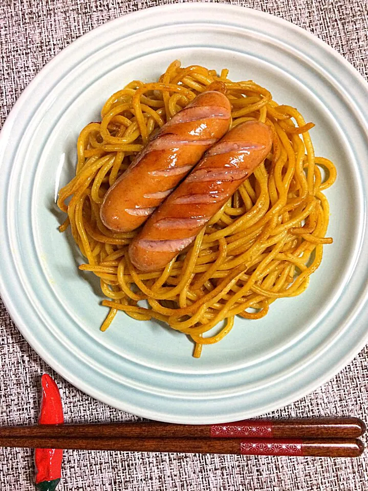 スープカレーの調味料でカレー焼きそば👳🏾
咲ちゃんレシピを拝借〜👍|あまねこ🌿さん