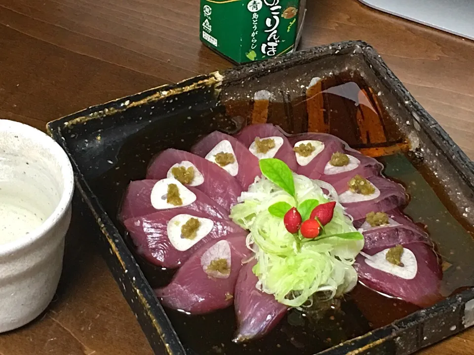 自分賄い飯
  カツオ刺
おこりんぼ
   ポン酢|ちゅら夏さん