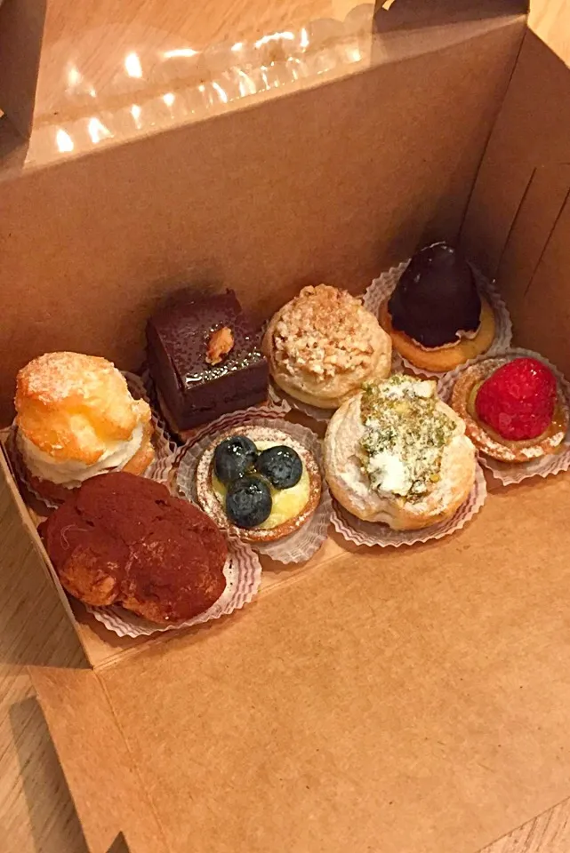 Little Italy NYC assorted sweet treats #minicakes,#minipies, #sweettooth|🌺IAnneさん