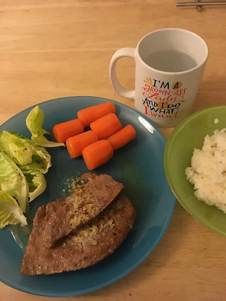 子牛のレバーソテー にんじんグラッセ|りんごさん