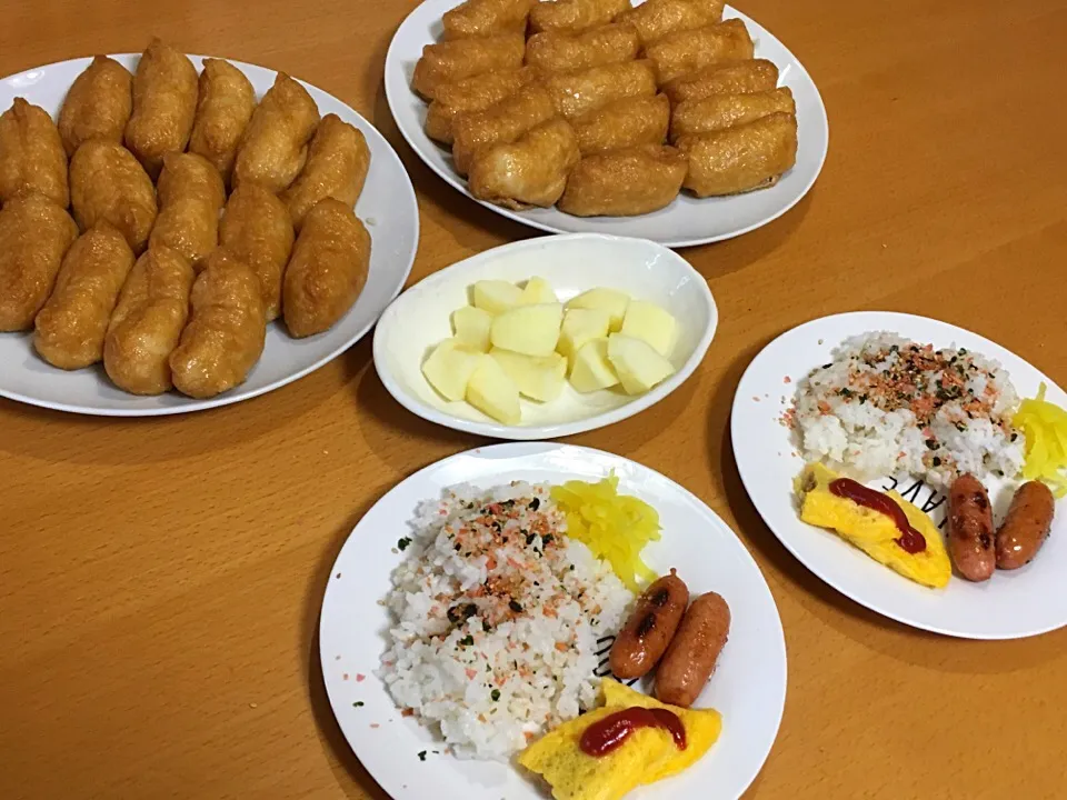 Snapdishの料理写真:朝ごはんと昼ごはん♡2017.3.11.|kimikimiさん