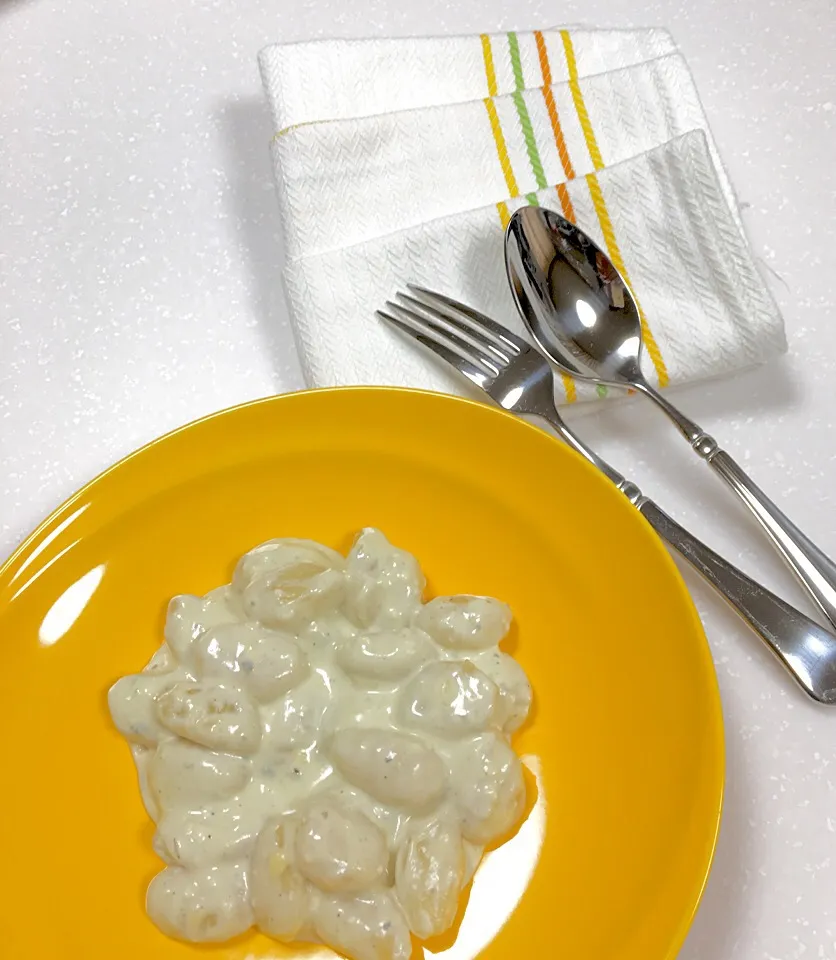 Snapdishの料理写真:Homemade Potato Gnocchi with Gorgonzola Cream Sauce|gonbenさん