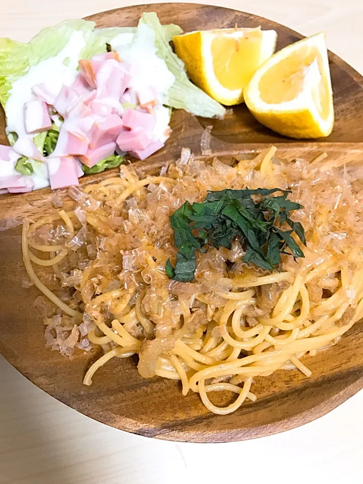 ツナと玉ねぎのニンニク醤油パスタ
サラダ
はるか|なんなんさん