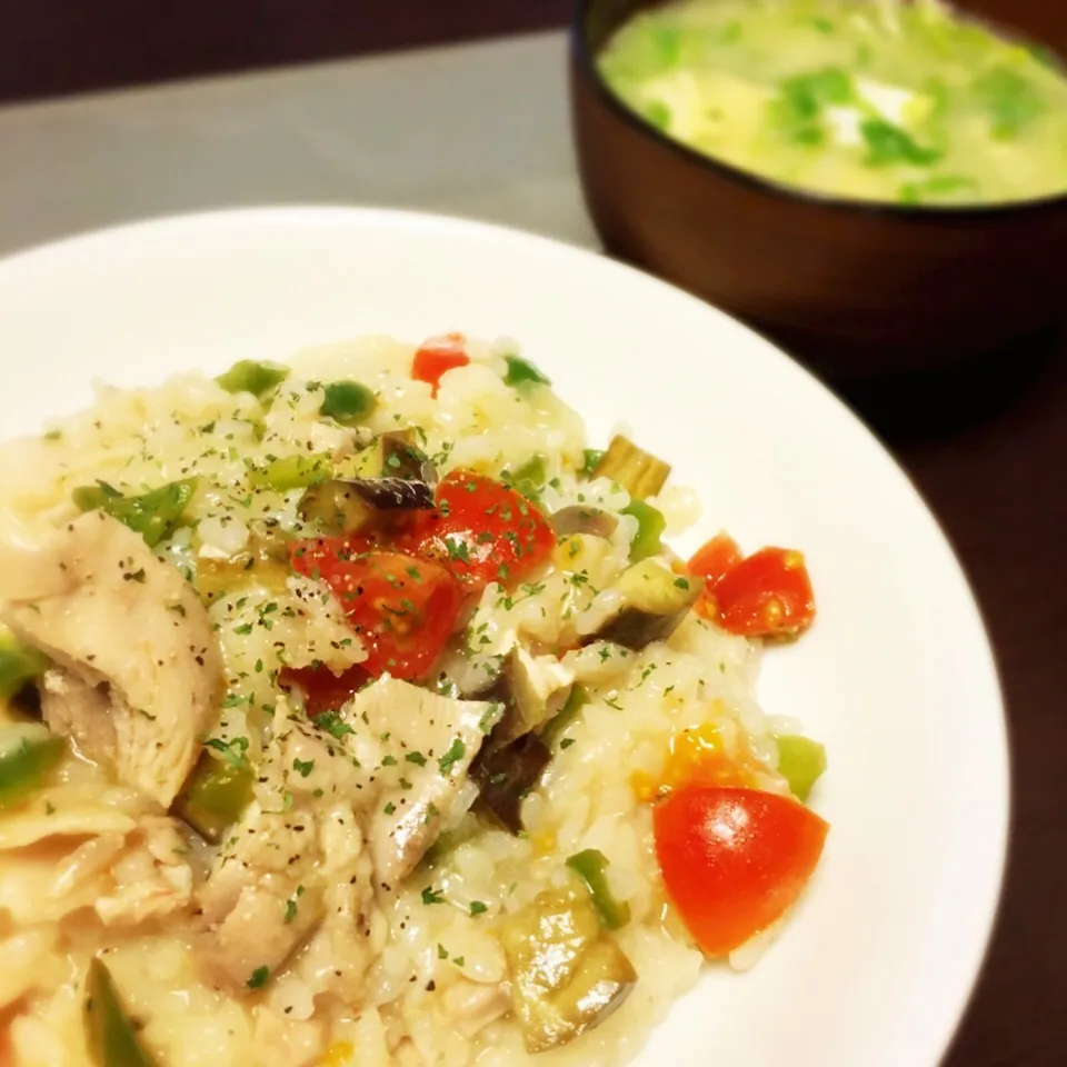 チキンと野菜の彩りリゾット＆豆苗たまごスープ|ゆきっちん(・8・)さん