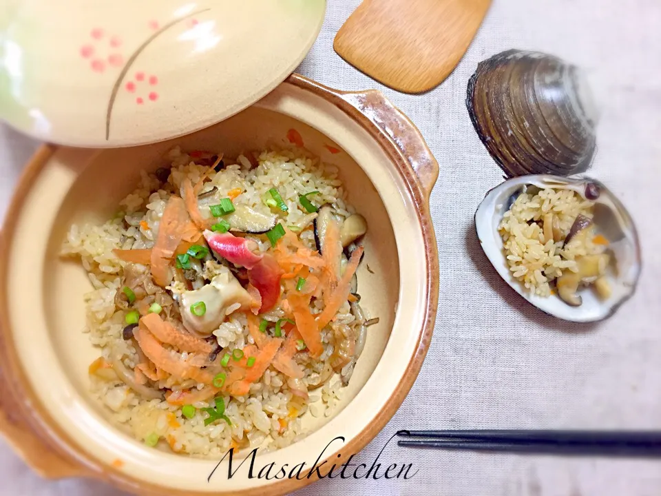 Surf  clam rice dish cooked with mushrooms and carrots
ホッキ貝の炊き込み御飯|Masakiさん